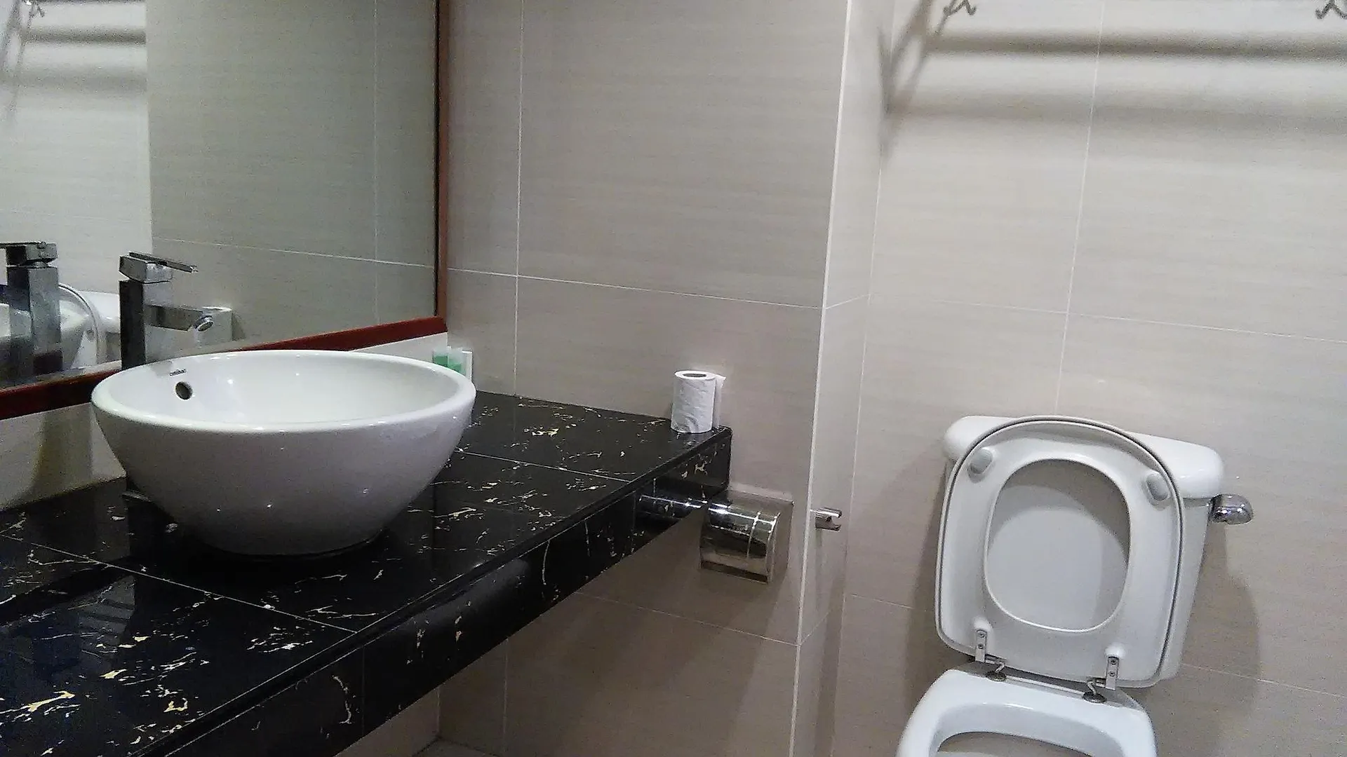 Casuarina Hotel Kota Kinabalu 2*,  Malaysia